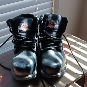 Tommy Bahama Black Leather Ankle Boots with Rugged Style